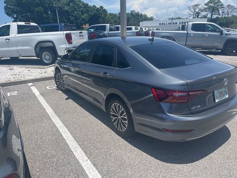 Used 2019 Volkswagen Jetta SEL FWD image 3