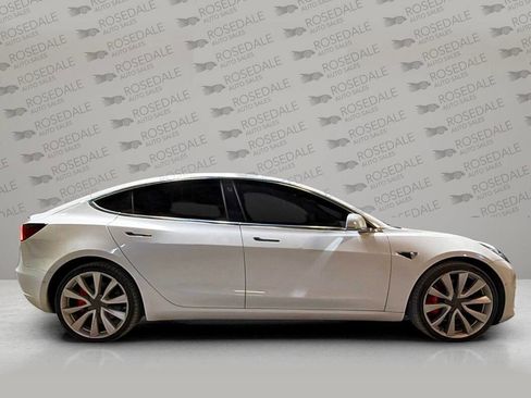Used 2018 Tesla Model 3 Performance image 9