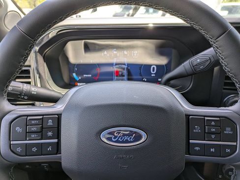 New 2026 Ford F250 Lariat w/ Black Appearance Package AWD/4WD image 39
