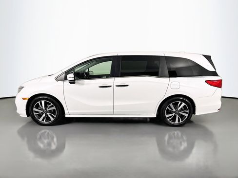 Certified 2024 Honda Odyssey Touring image 8