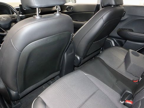 Certified 2023 Hyundai Venue Limited image 22