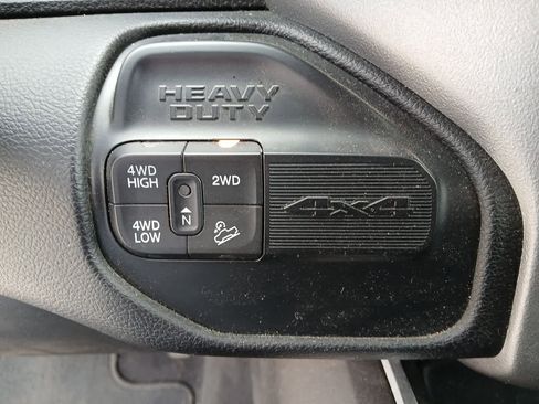 Used 2024 RAM 2500 Big Horn w/ Off Road Package AWD/4WD image 34
