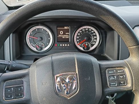 Used 2016 RAM 1500 Express image 9