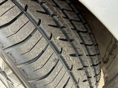 Used 2018 Hyundai Elantra GT Sport w/ Sport Tech Package 04 image 10