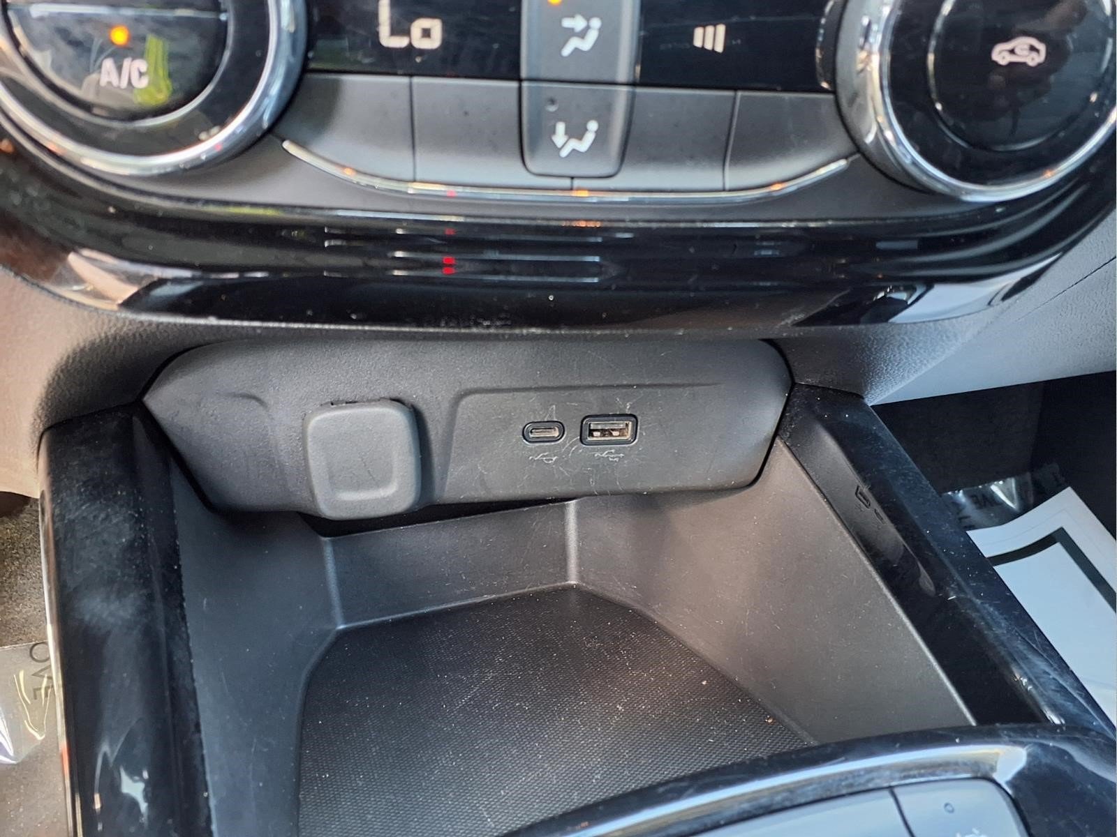 Used 2024 Chevrolet Trax LT FWD image 13