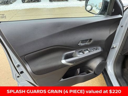 Certified 2023 Nissan Kicks SV image 25