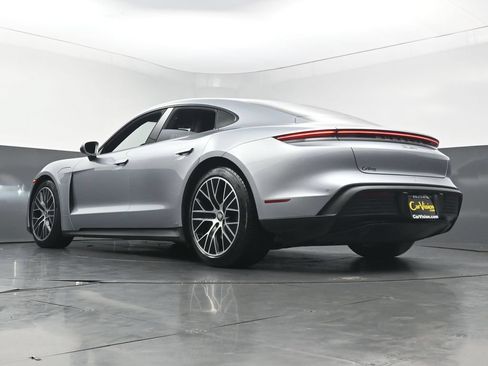 Used 2021 Porsche Taycan RWD image 45