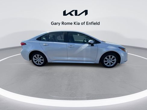Used 2023 Toyota Corolla LE FWD image 9