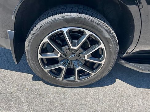 Used 2021 Chevrolet Tahoe RST w/ Luxury Package AWD/4WD image 11