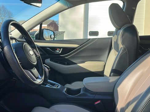 Used 2020 Subaru Outback Limited image 11