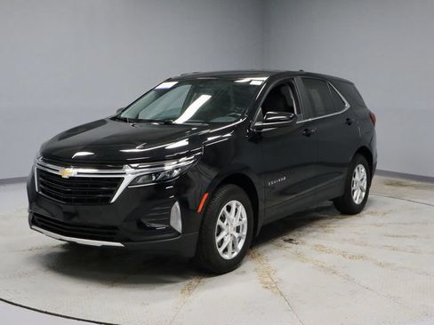 Used 2024 Chevrolet Equinox LT w/ LPO, Floor Liner Package AWD/4WD image 6