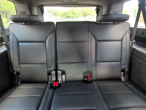 Certified 2023 Chevrolet Suburban High Country RWD image 37