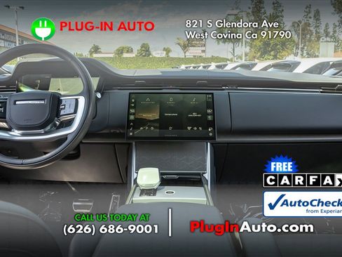Used 2025 Land Rover Range Rover SV image 21