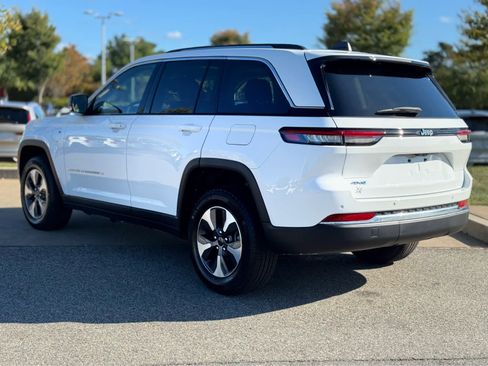 Used 2022 Jeep Grand Cherokee Limited 4xe image 5