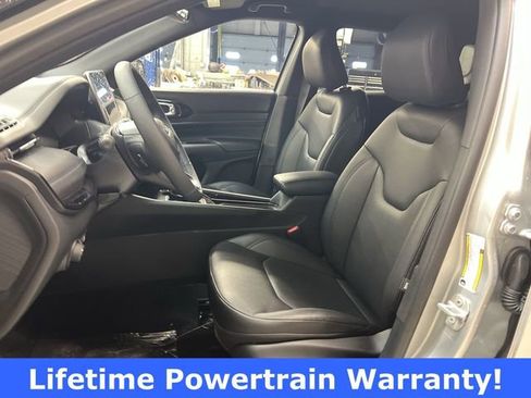 New 2026 Jeep Compass Limited image 15