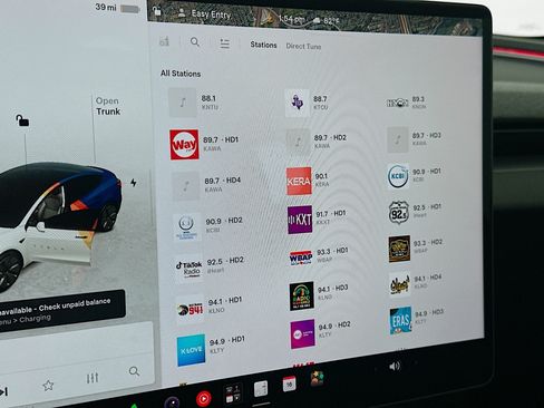 Used 2024 Tesla Model 3 Long Range RWD image 18