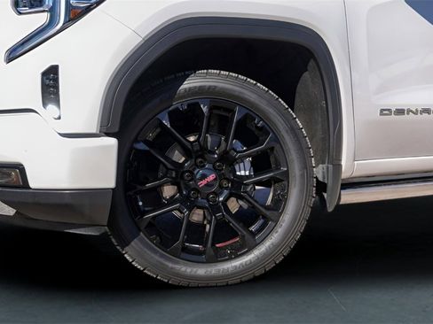 Used 2022 GMC Sierra 1500 Denali image 4