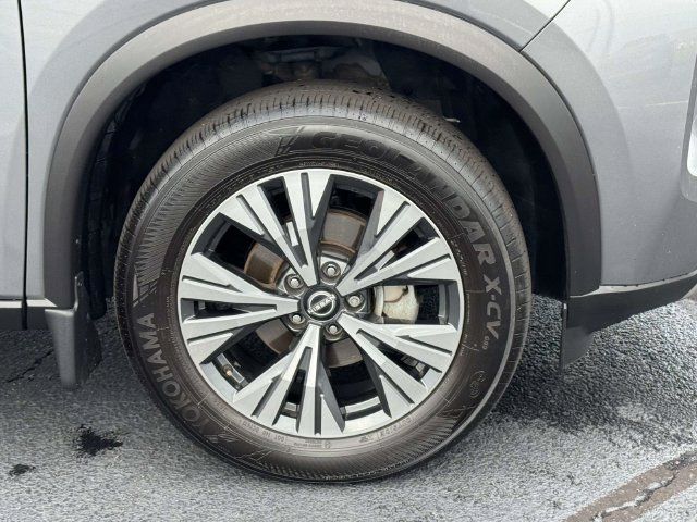Used 2023 Nissan Rogue SV AWD/4WD image 7