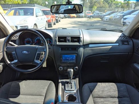 Used 2012 Ford Fusion SE FWD image 2