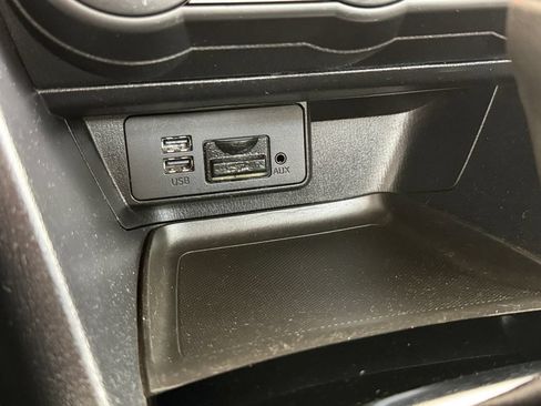 Used 2016 MAZDA MAZDA3 i Sport w/ Preferred Equipment Package FWD image 33