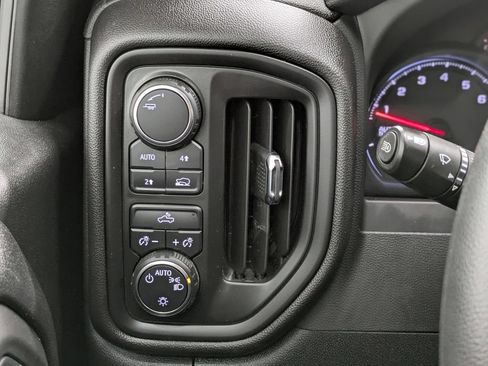 Used 2024 Chevrolet Silverado 1500 Custom AWD/4WD image 11