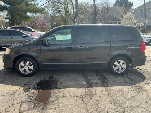Used 2012 Dodge Grand Caravan SE image 5