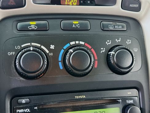Used 2007 Toyota Highlander 2WD Hybrid image 21