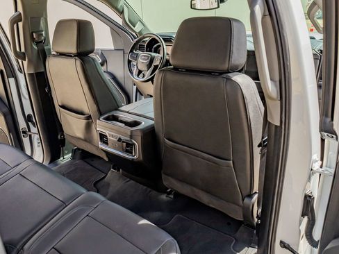 Used 2025 GMC Sierra 2500 SLT w/ SLT Convenience Package image 30