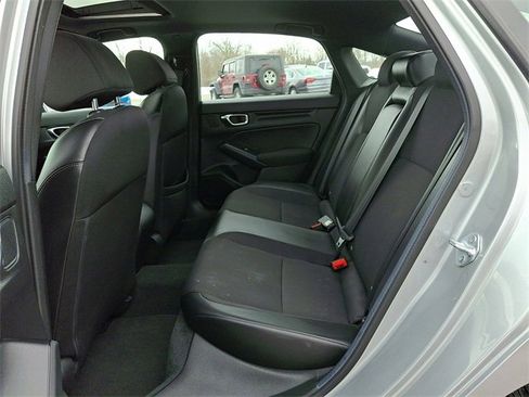 Used 2025 Honda Civic Sport image 14
