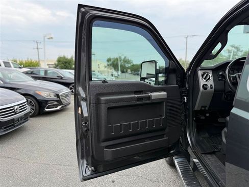 Used 2015 Ford F250 Lariat w/ Chrome Package AWD/4WD image 16