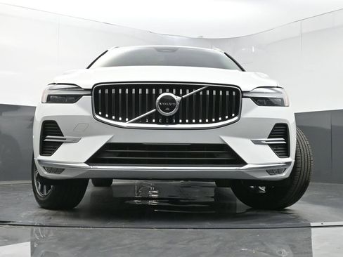Used 2023 Volvo XC60 B5 Plus w/ Protection Package Premier image 23