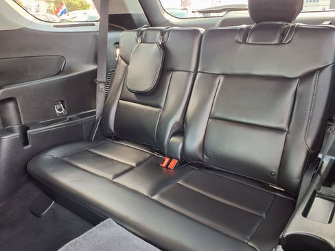 Used 2023 Ford Explorer XLT w/ Equipment Group 202A AWD/4WD image 8