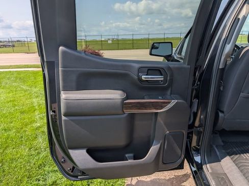 Used 2021 GMC Sierra 1500 Elevation AWD/4WD image 23