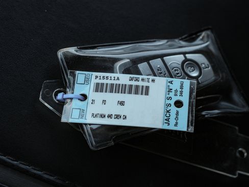 Used 2021 Ford F450 Platinum w/ FX4 Off-Road Package image 34