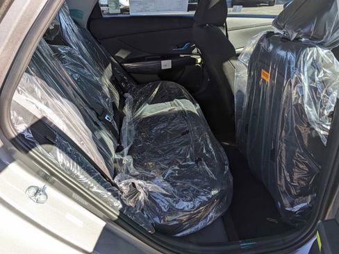 Used 2024 Hyundai Elantra SEL w/ Convenience Package FWD image 40
