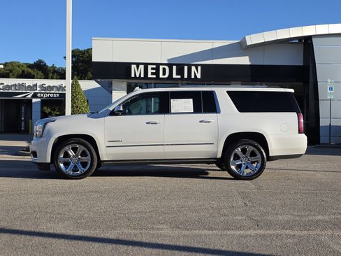 Used 2019 GMC Yukon XL Denali w/ Open Road Package image 4