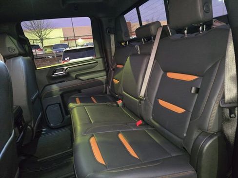 Used 2025 GMC Sierra 2500 AT4 w/ AT4 Premium Plus Package image 13