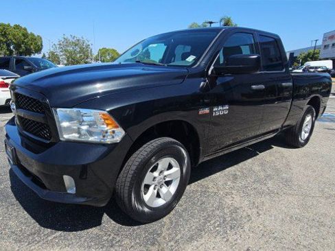 Used 2017 RAM 1500 Express RWD image 4