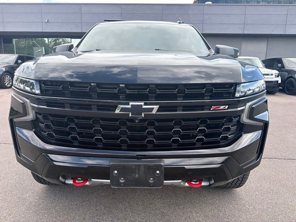 Used 2023 Chevrolet Tahoe Z71 w/ Luxury Package AWD/4WD image 2