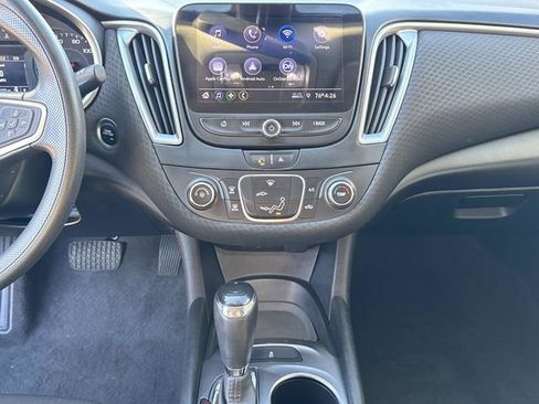 Used 2020 Chevrolet Malibu LS image 30