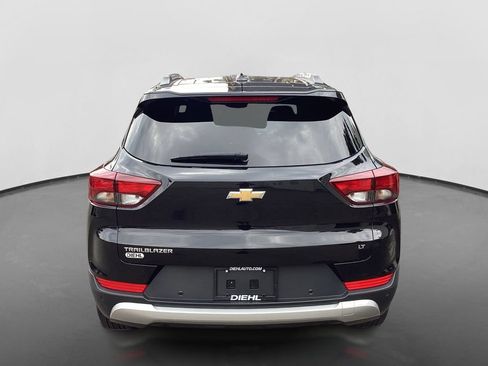 Used 2024 Chevrolet TrailBlazer LT w/ Driver Confidence Package FWD image 6
