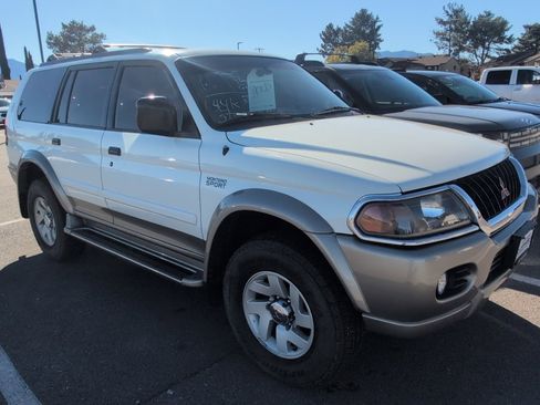 Used 2000 Mitsubishi Montero Sport 2WD image 4