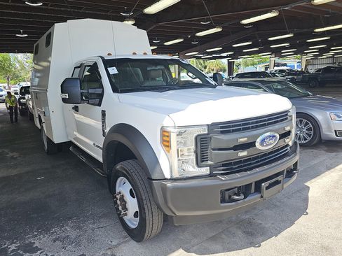 Used 2018 Ford F550 2WD SuperCab Super Duty w/ Power Equipment Group image 1