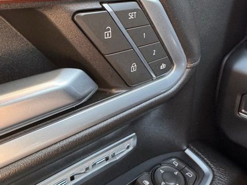 Used 2022 GMC Sierra 1500 Denali w/ Denali Reserve Package image 25