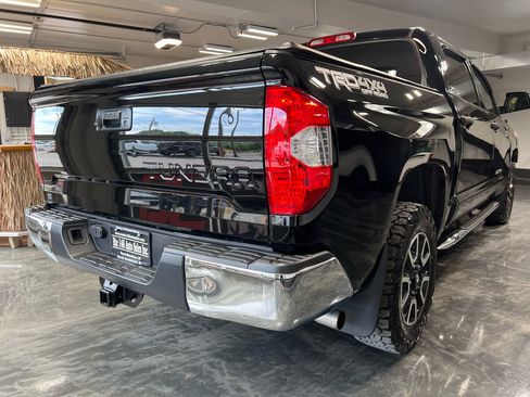 Used 2016 Toyota Tundra SR5 image 12