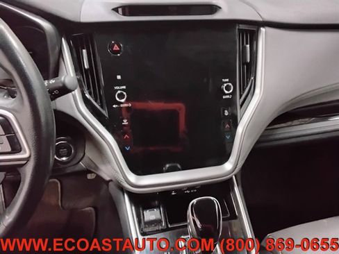 Used 2022 Subaru Outback Limited image 12