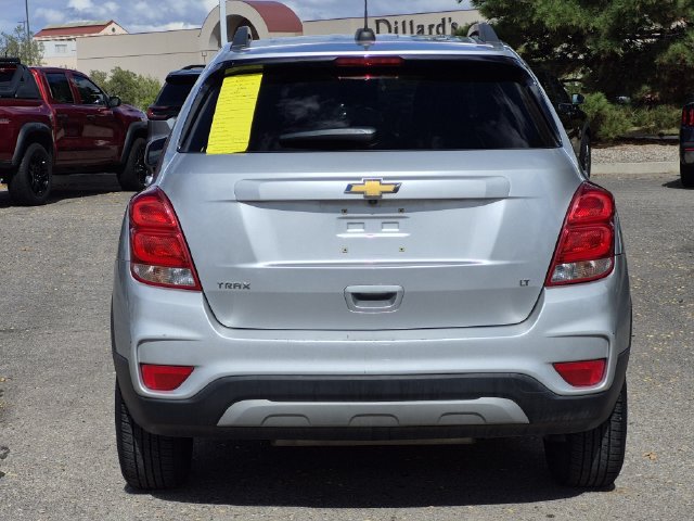 Used 2018 Chevrolet Trax LT w/ LT Convenience Package FWD image 5
