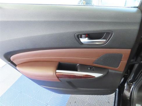 Used 2015 Acura TLX w/ Technology Package image 30