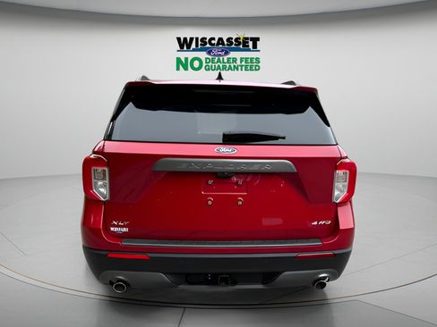 Used 2023 Ford Explorer XLT w/ Equipment Group 202A AWD/4WD image 28