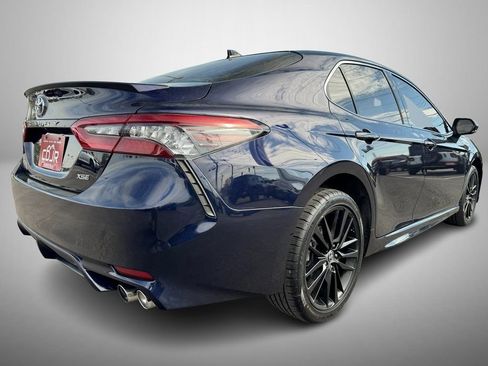 Used 2021 Toyota Camry XSE image 3